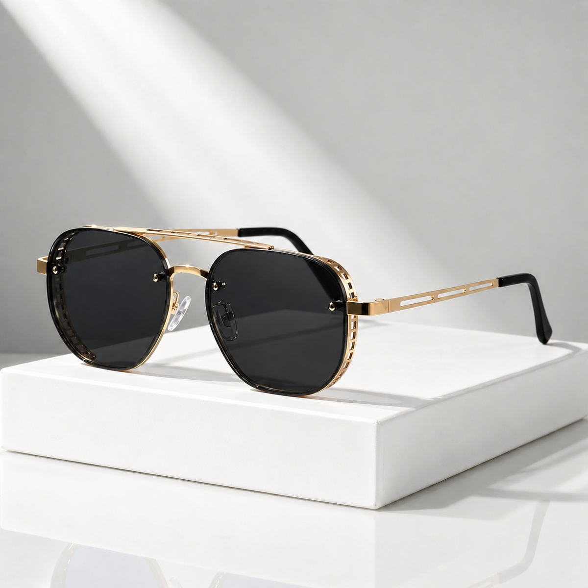 Monarch Aviators