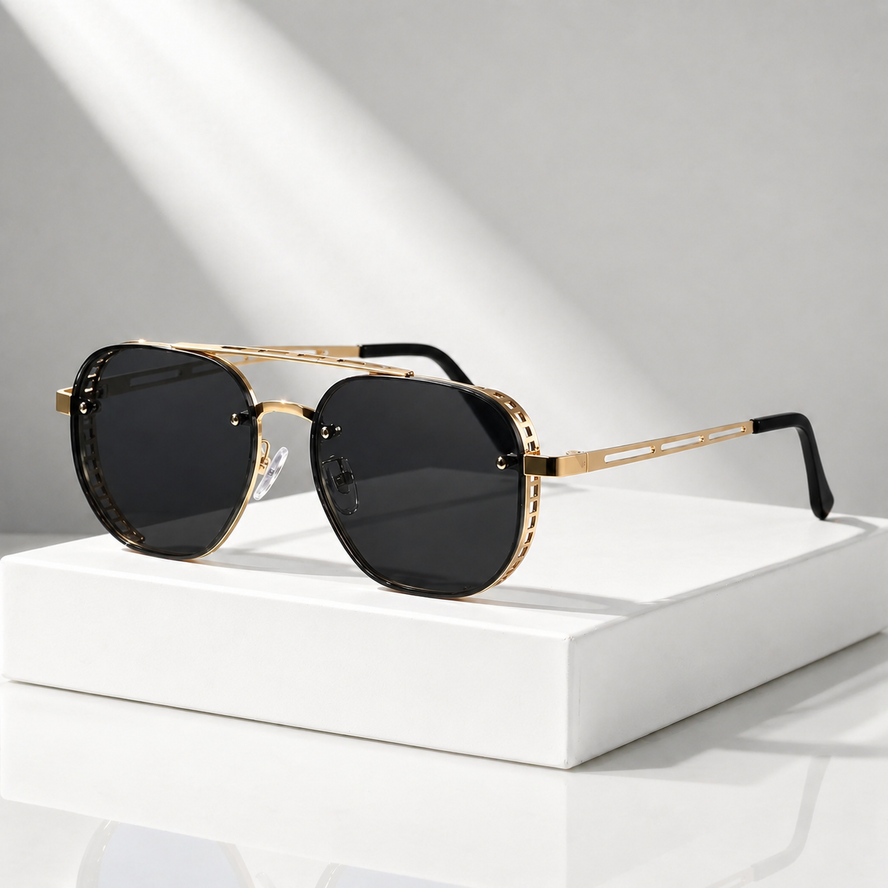 Monarch Aviators